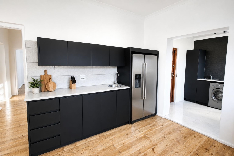 To Let 4 Bedroom Property for Rent in Tamboerskloof Western Cape